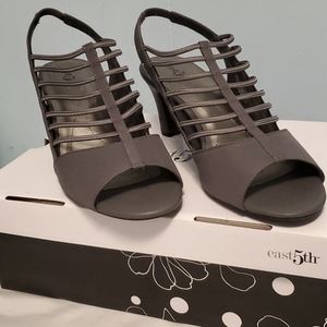 East 5th kitten heels, size 7, gray.